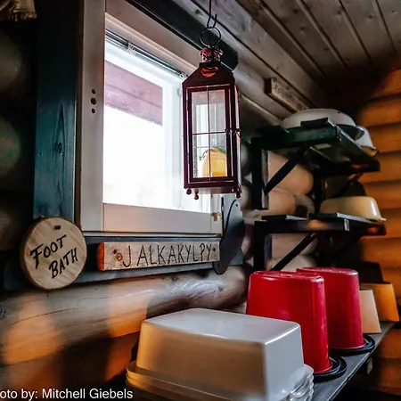 Проживание в семье Experience Accommadation Eco-unela